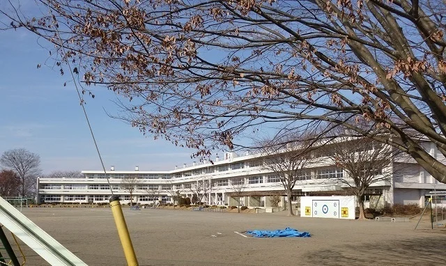真岡東小学校まで330m