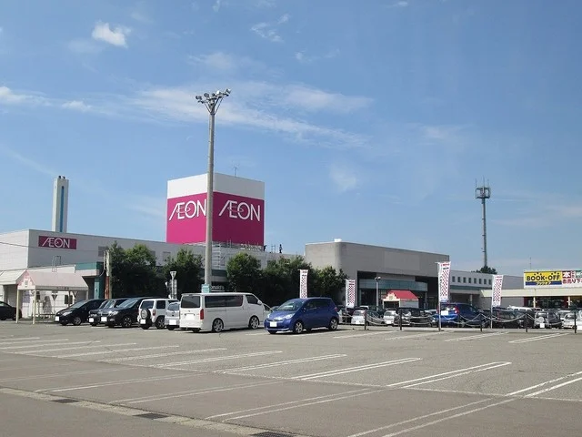 イオンまで2200m