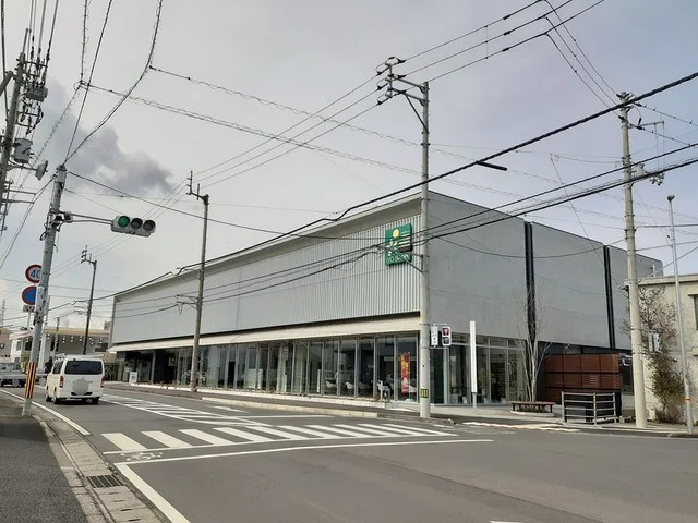 伊予銀行金生支店まで781m