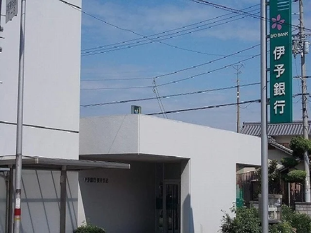 伊予銀行桜井支店様まで1000m