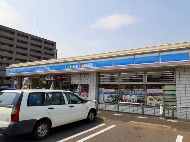 ローソン福山港町店まで300m