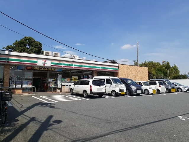 セブンイレブンさいたま太田窪店まで800m