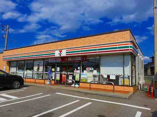 セブンイレブン砺波千代店まで650m