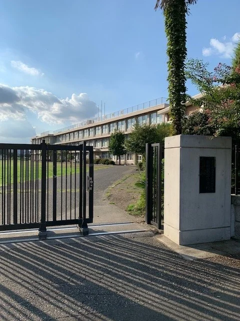 瑞穂町立第三小学校まで87m