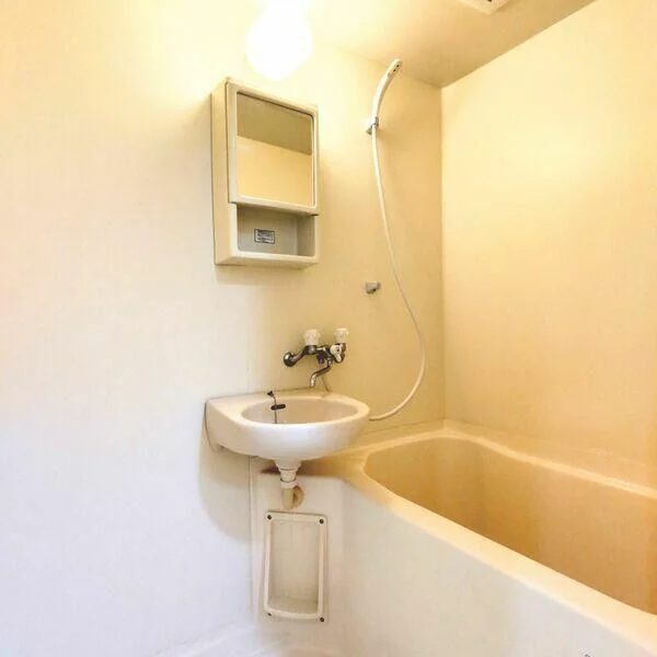 家具設置前のお部屋の画像になります