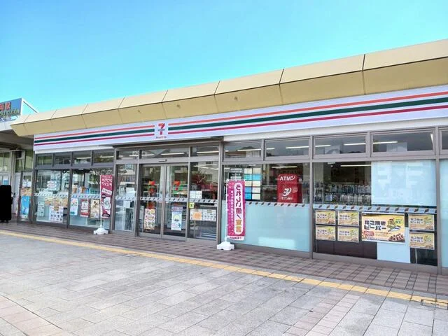 セブンイレブンJR笠岡駅店まで400m