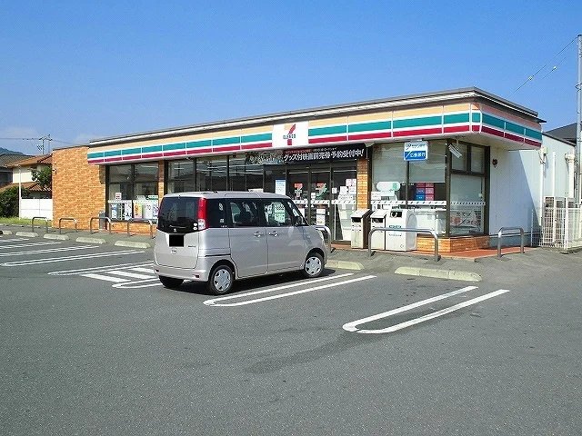 セブンイレブン大門３丁目まで450m