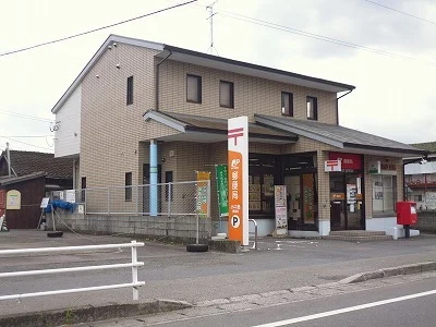 小中島郵便局まで200m