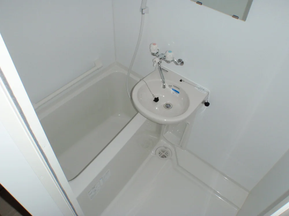 バス・トイレ別！浴室換気乾燥機付きです。