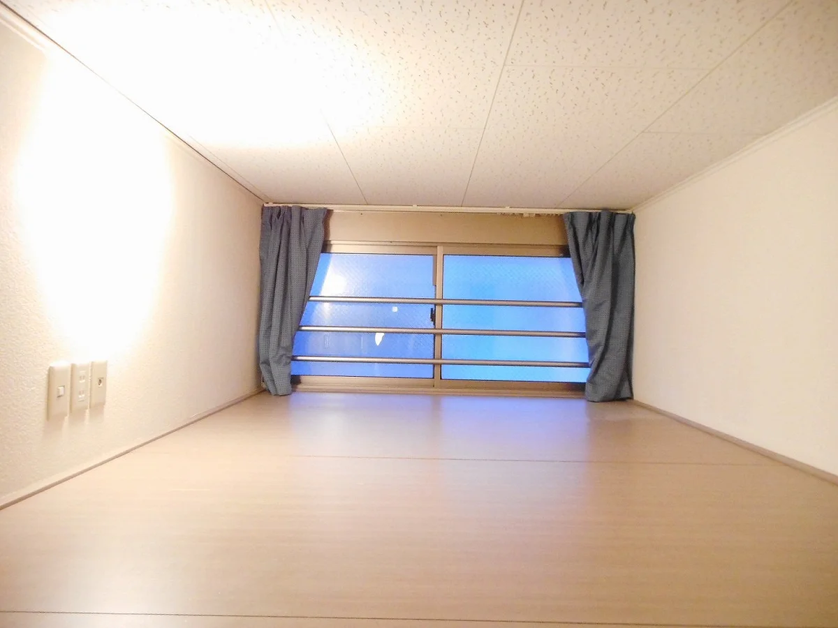 ロフトには電気やコンセントもあります