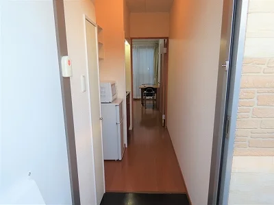 玄関からのアングルです