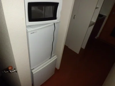 冷蔵庫と電子レンジ。