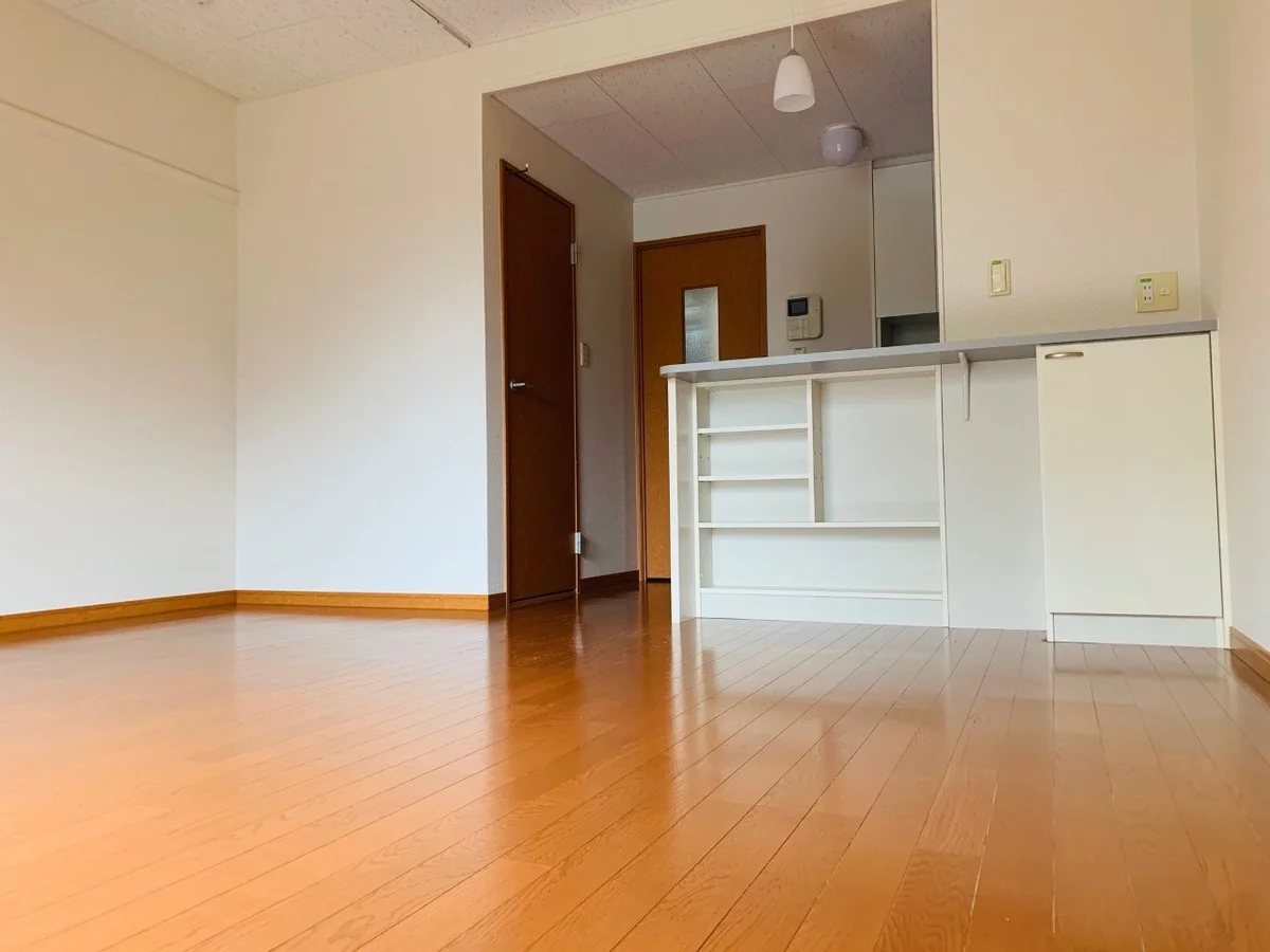 1階フローリング、2階カーペット