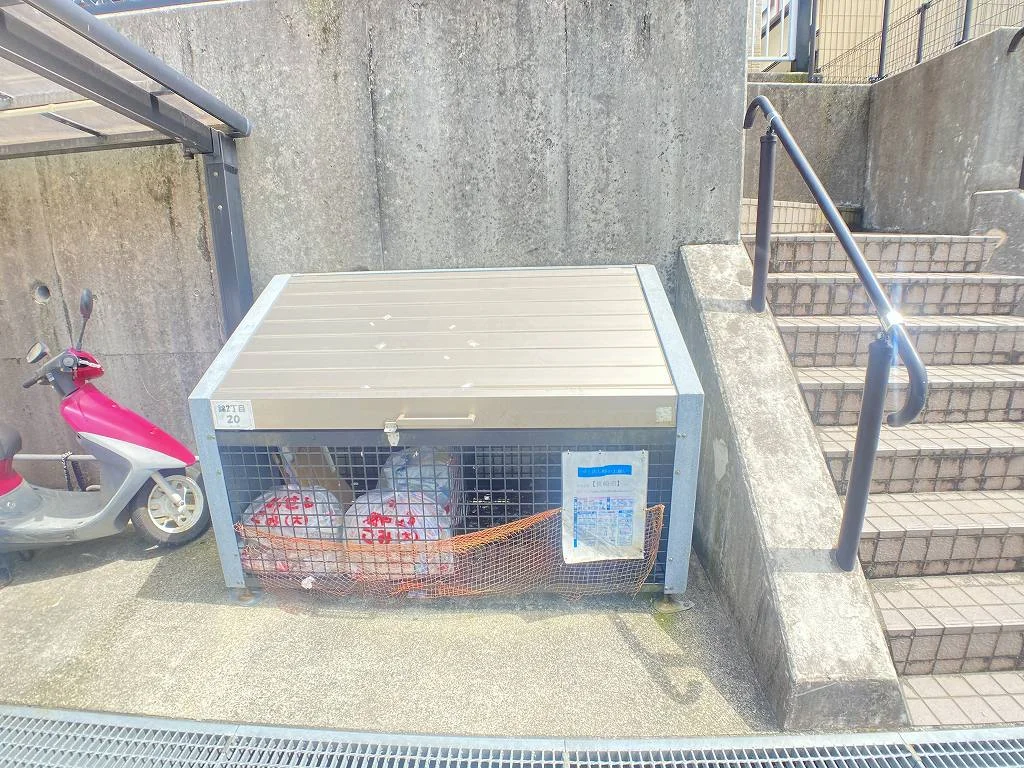 設備・仕様は号室によって異なる為現況を優先致します。