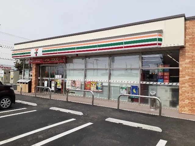 セブンイレブン箕郷上芝西店まで250m