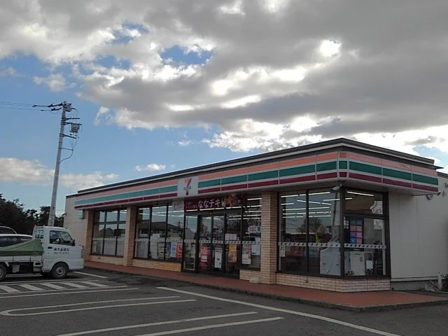 セブンイレブン藤岡岡之郷店まで700m