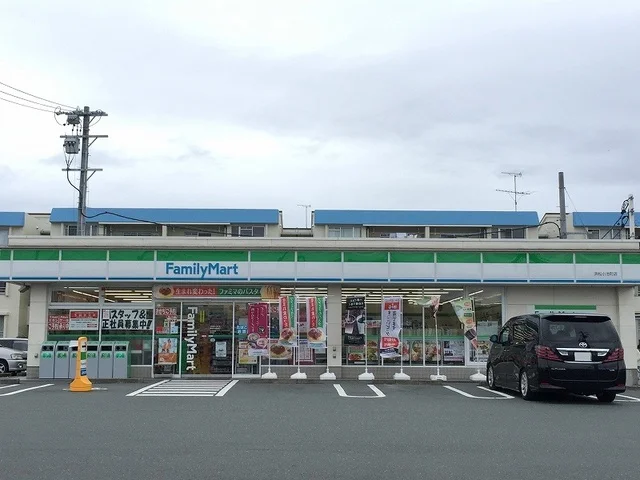 ファミリーマート浜松小池町店まで300m