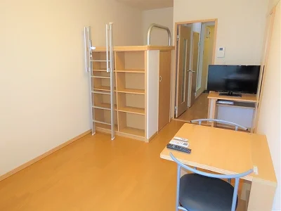 ハイベッドタイプのお部屋です