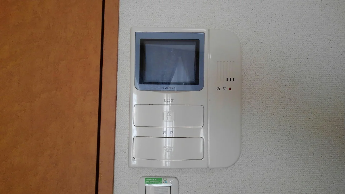 モニター付きインターフォン完備