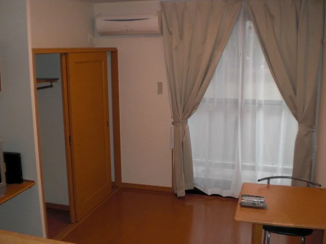 洋室　フローリング仕様