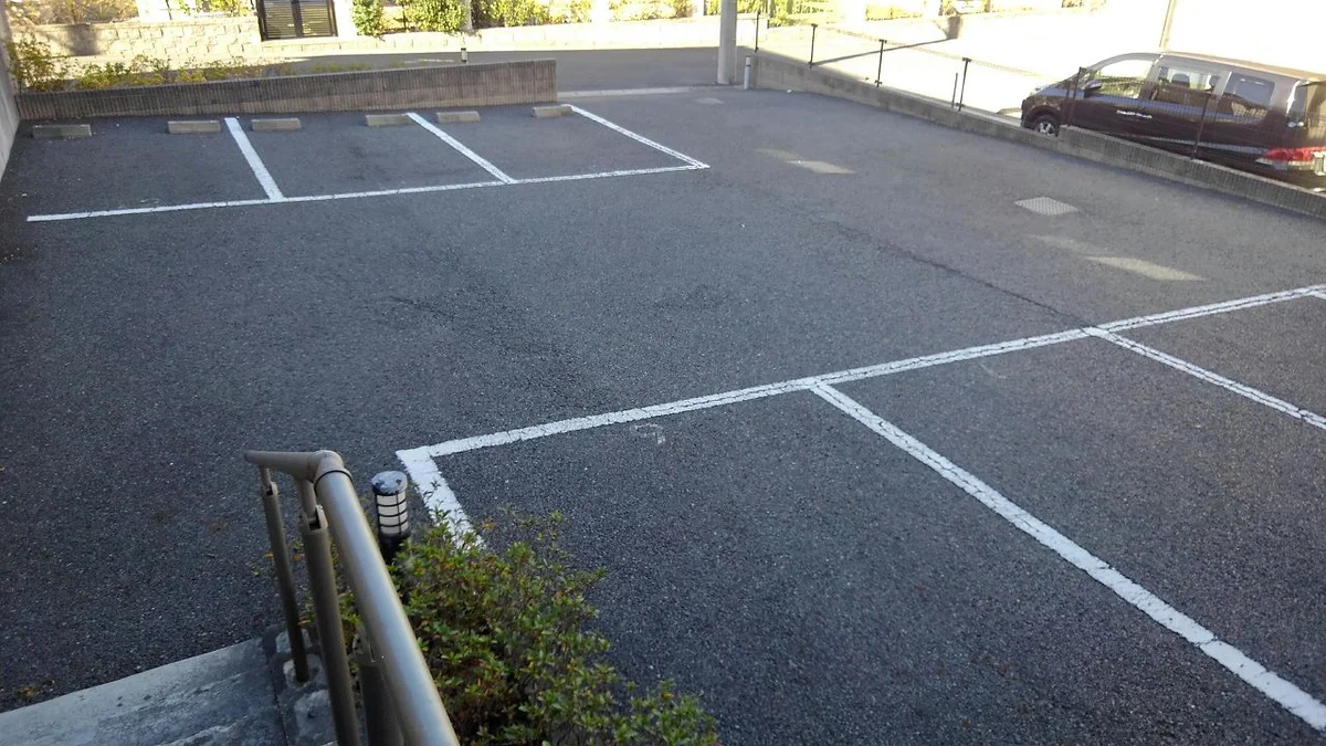 敷地内に駐車場あり