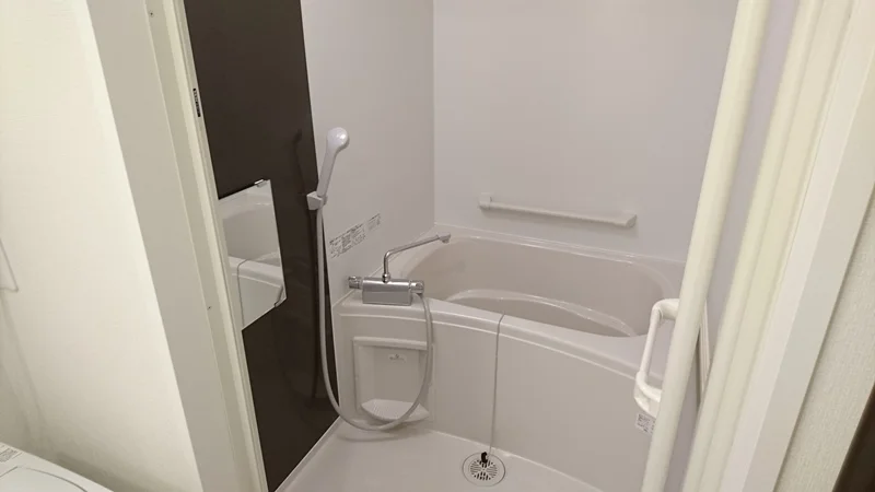 雨の日でも安心な　浴室乾燥機尽付き