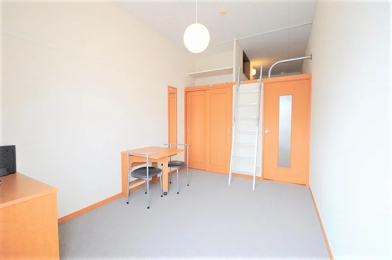 人気の天井高！1Kでも窮屈に感じません。