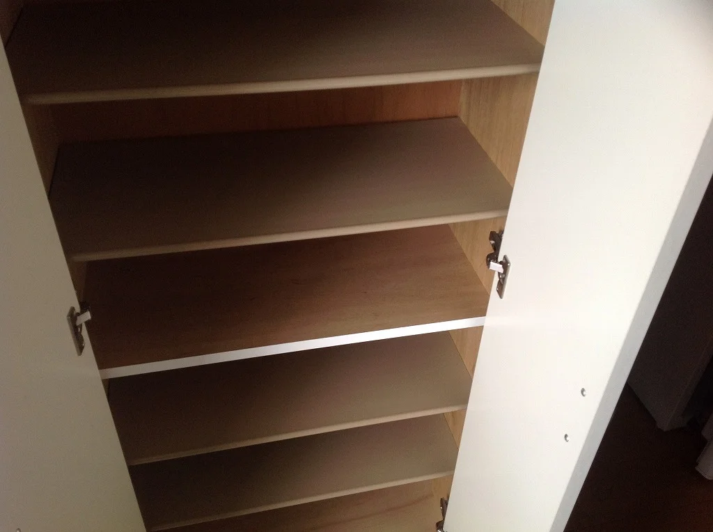 玄関　下駄箱スペース