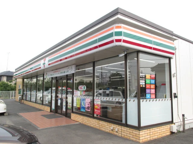 セブンイレブン鹿沼千渡店まで400m