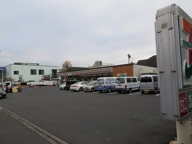 セブンイレブンまで800m