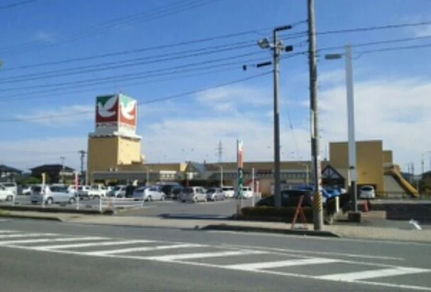 ヨークベニマル　いわき泉店まで800m