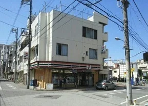 セブンイレブンまで300m