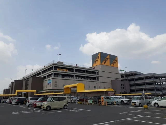 アピタ岡崎北店まで3800m