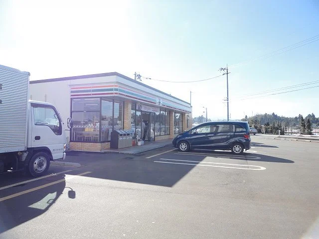 セブンイレブンまで600m