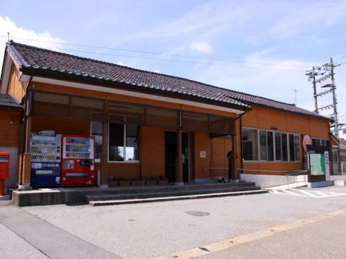 ＪＲ 丸岡駅まで750m