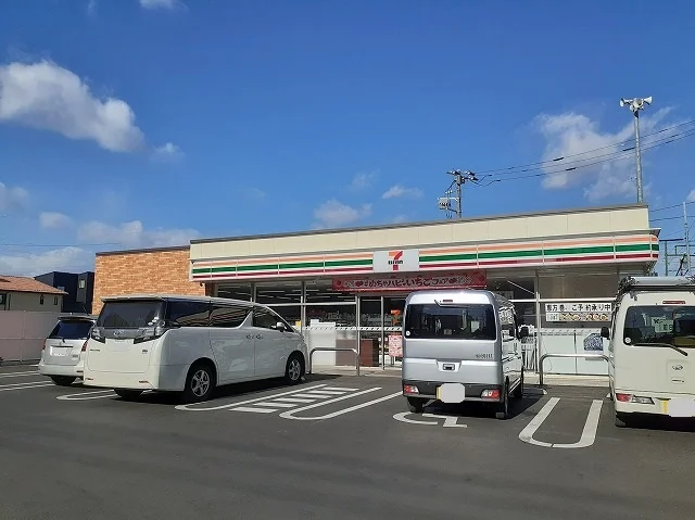 セブンイレブン飯能東町店まで140m