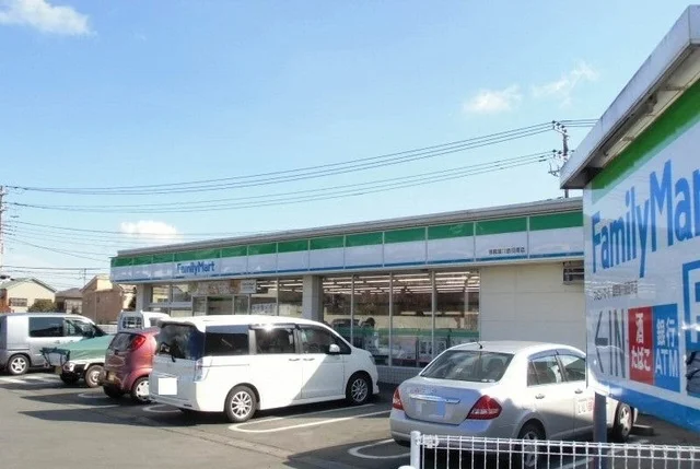 ファミリーマート御殿場川島田南まで450m
