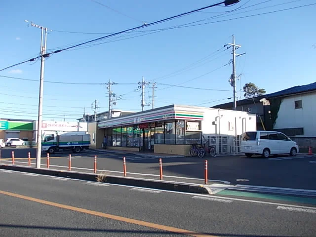 セブンイレブン東松山幸町店まで520m