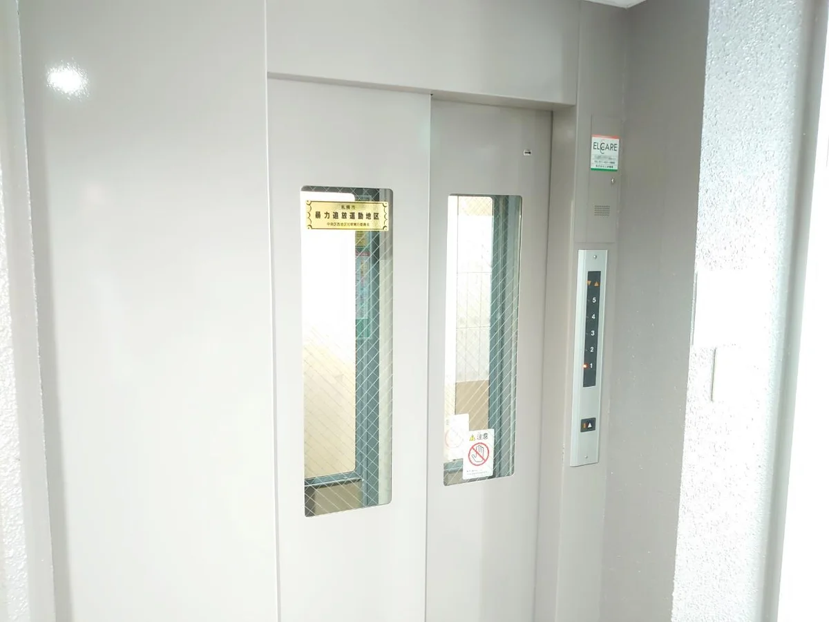 エレベーター