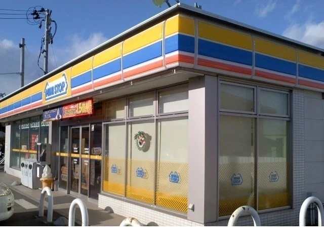 ミニストップ二本松向原店まで800m