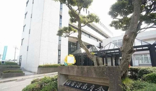 柏市沼南庁舎まで2400m