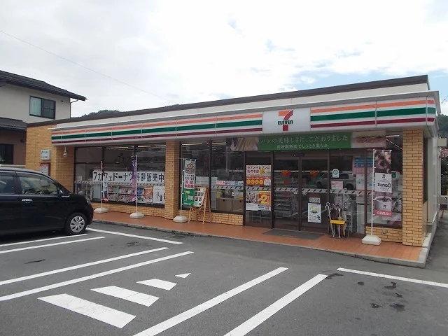 セブンイレブン　岡谷川岸店まで1400m