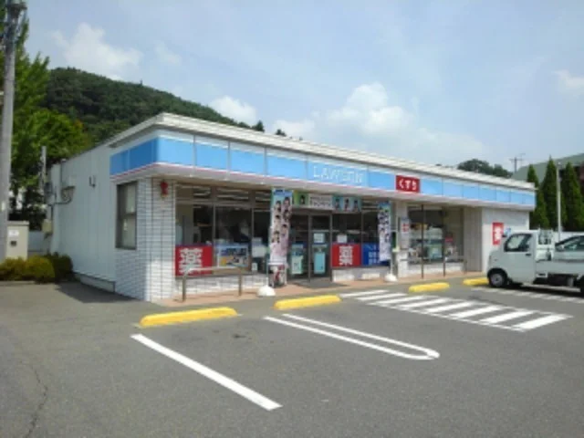 ローソン長野上松二丁目店まで800m