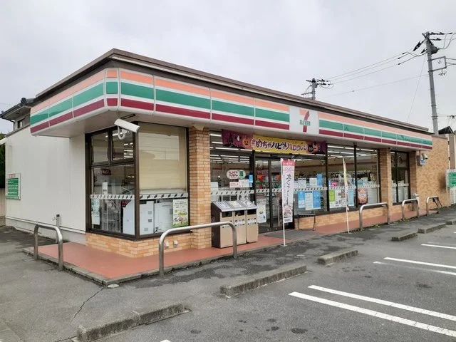 セブンイレブン玉穂若宮北店まで1400m