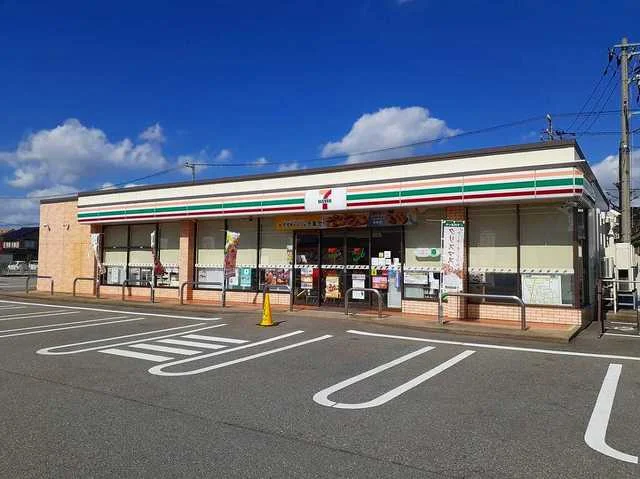 セブンイレブンまで1900m