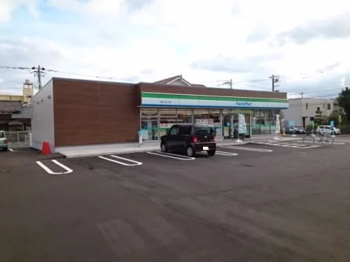 ファミリーマート福井大宮二丁目まで300m