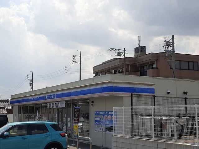 ローソンまで638m