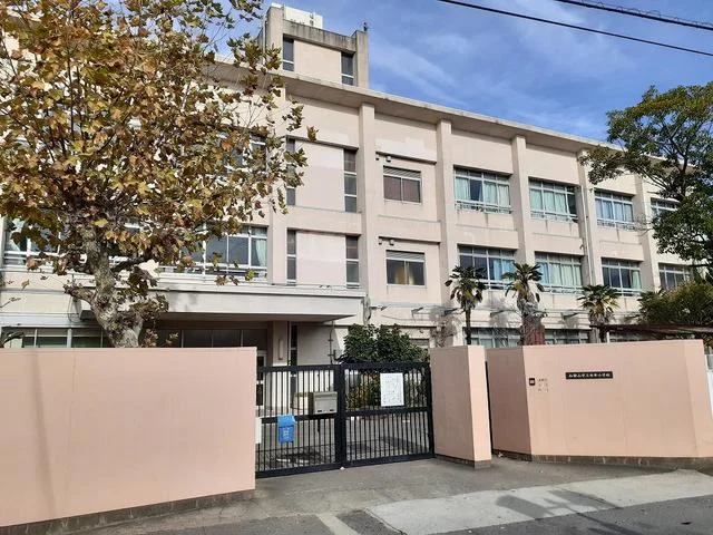 市立　木本小学校様まで450m