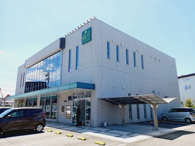 伊予銀行福音寺支店様まで1100m