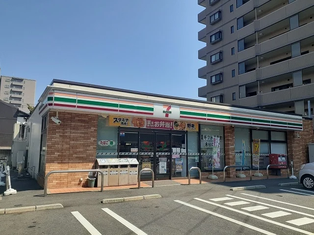 セブンイレブン周南岐山通店まで500m